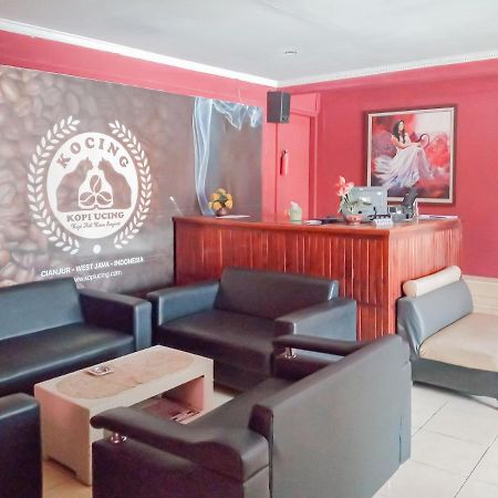 Urbanview Hotel Rio Life House Cianjur By Reddoorz Dış mekan fotoğraf