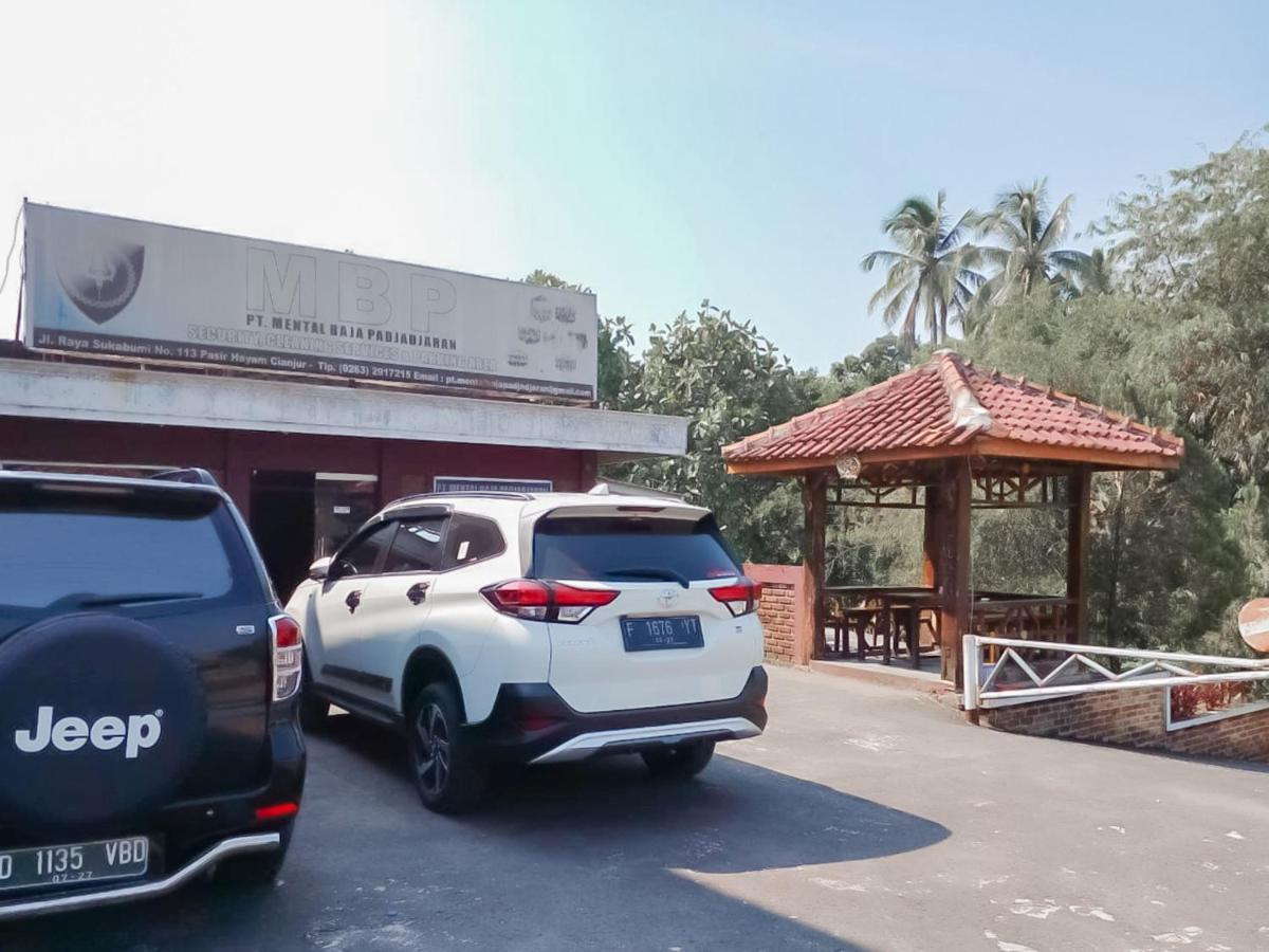 Urbanview Hotel Rio Life House Cianjur By Reddoorz Dış mekan fotoğraf