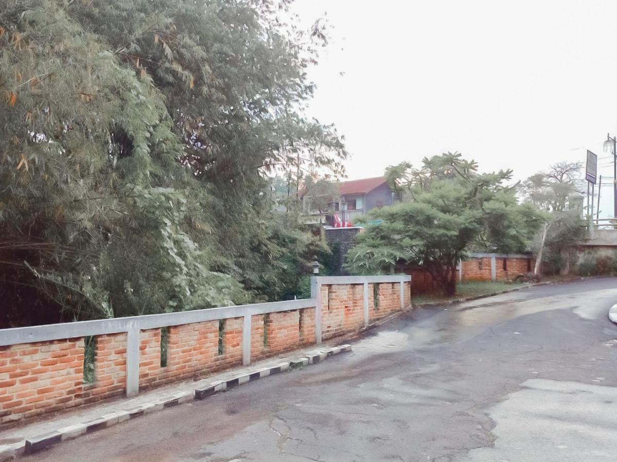 Urbanview Hotel Rio Life House Cianjur By Reddoorz Dış mekan fotoğraf